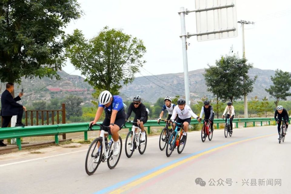 河东岸, 走向全国
