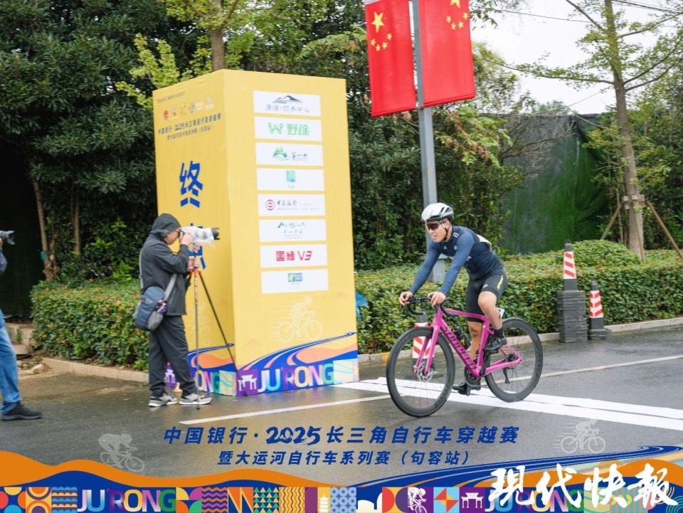 让体育赛事, 精英组第一